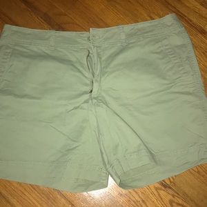 Eddie Bauer 5” chino shorts